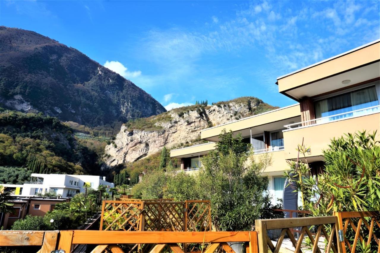 Waterfall & Pool Riva del Garda Exterior photo